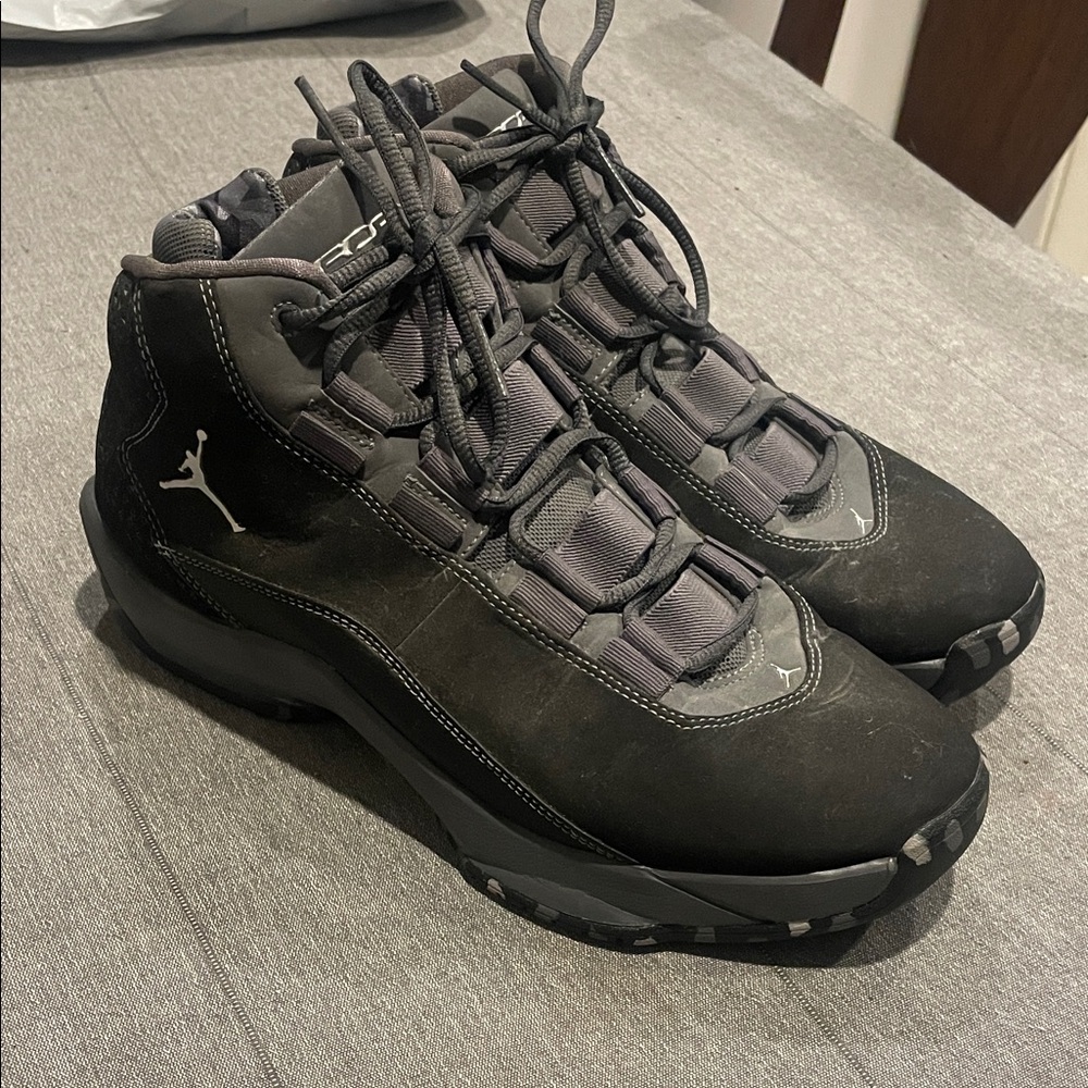 Jordan(Rising Star) Men's Black and Gray Athletic Shoes size 10